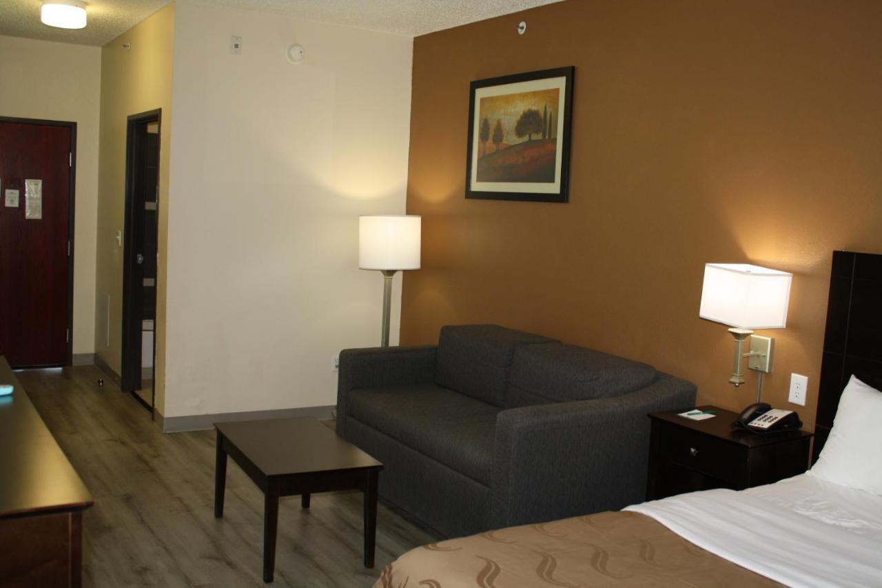 Quality Inn & Suites Wichita Falls I-44 Bagian luar foto