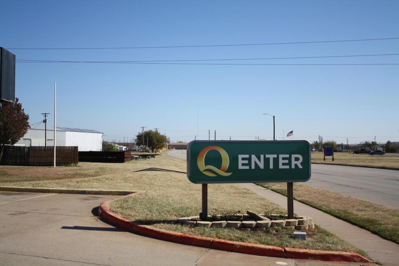 Quality Inn & Suites Wichita Falls I-44 Bagian luar foto